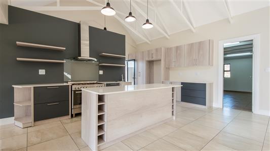 House For Sale in Kraaibosch, George, Western Cape - M126733