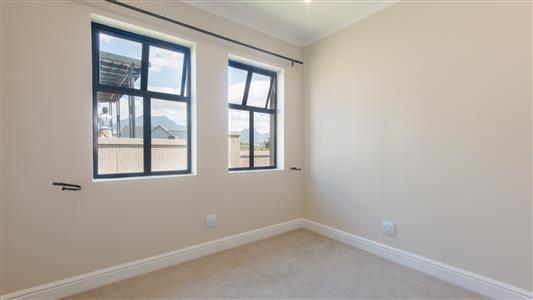 House For Sale in Kraaibosch, George, Western Cape - M126733