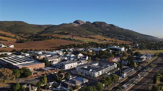 False - Apartment For Sale in Paarl South, Paarl, Western Cape - M126726