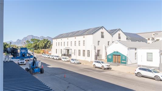 False - Apartment For Sale in Paarl South, Paarl, Western Cape - M126726