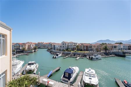 False - Apartment Unavailable in Harbour Island, Gordons Bay, Western Cape - M126734