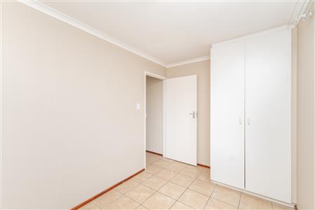 Apartment To Rent in Vredekloof East, Brackenfell, Western Cape - M126728