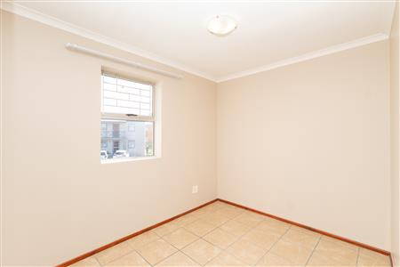 Apartment To Rent in Vredekloof East, Brackenfell, Western Cape - M126728