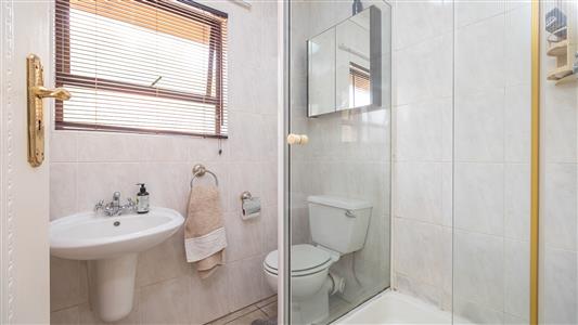 False - House For Sale in Helderkruin, Roodepoort, Gauteng - M126735