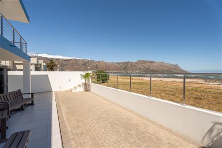 False - House For Sale in Cayman Beach, Gordons Bay, Western Cape - M126743