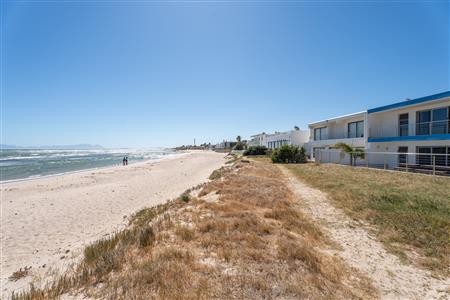 False - House For Sale in Cayman Beach, Gordons Bay, Western Cape - M126743