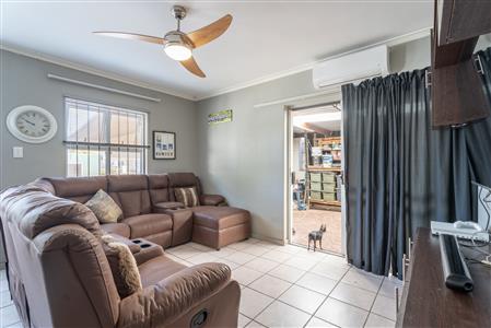 False - House For Sale in Protea Village, Brackenfell, Western Cape - M126738