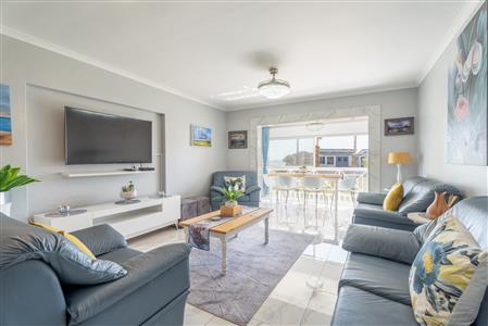 False - Apartment Unavailable in Greenways Golf Estate, Strand, Western Cape - M126740