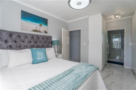 False - Apartment Unavailable in Greenways Golf Estate, Strand, Western Cape - M126740
