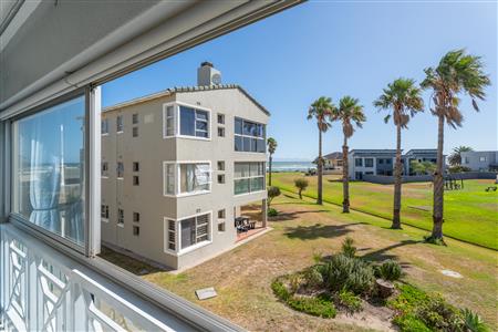 False - Apartment Unavailable in Greenways Golf Estate, Strand, Western Cape - M126740