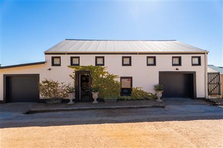 False - House For Sale in Napier, Western Cape - M126750