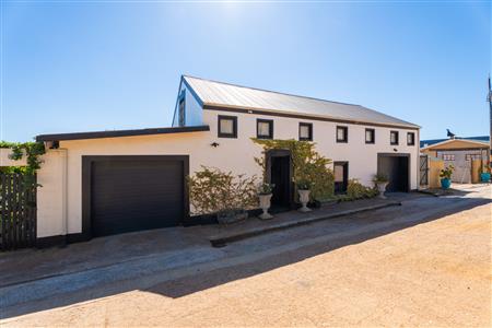 False - House For Sale in Napier, Western Cape - M126750