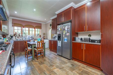 False - House For Sale in Heidelberg Central, Heidelberg, Gauteng - M126744