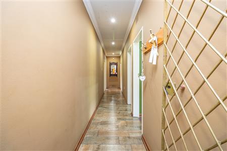 False - House For Sale in Heidelberg Central, Heidelberg, Gauteng - M126744
