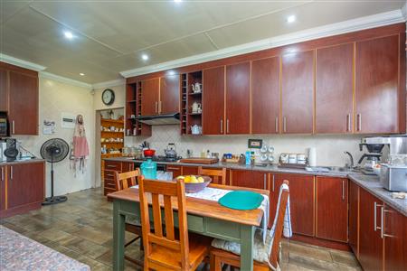False - House For Sale in Heidelberg Central, Heidelberg, Gauteng - M126744