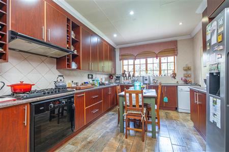 False - House For Sale in Heidelberg Central, Heidelberg, Gauteng - M126744