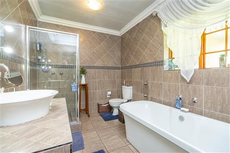 False - House For Sale in Heidelberg Central, Heidelberg, Gauteng - M126744