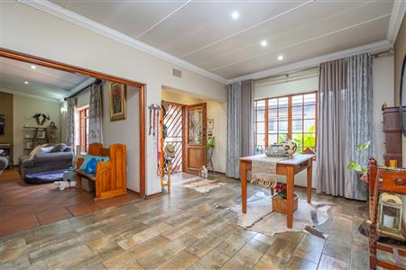 False - House For Sale in Heidelberg Central, Heidelberg, Gauteng - M126744
