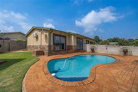 False - House For Sale in Heidelberg Central, Heidelberg, Gauteng - M126763