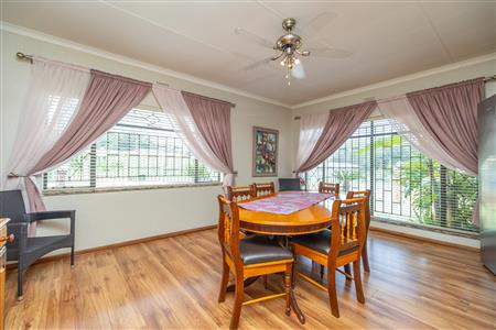 False - House For Sale in Heidelberg Central, Heidelberg, Gauteng - M126763