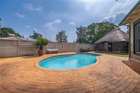False - House For Sale in Heidelberg Central, Heidelberg, Gauteng - M126763