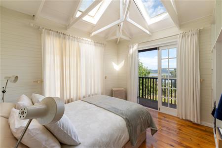 False - House Unavailable in Old Place, Knysna, Western Cape - M126762