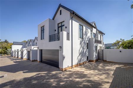 False - Townhouse For Sale in Bryanston, Sandton, Gauteng - M123895