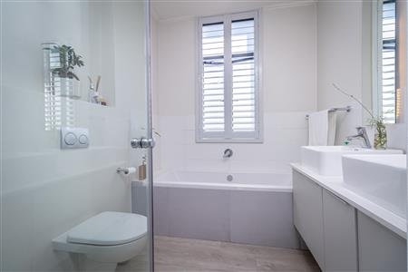False - Townhouse For Sale in Bryanston, Sandton, Gauteng - M123895