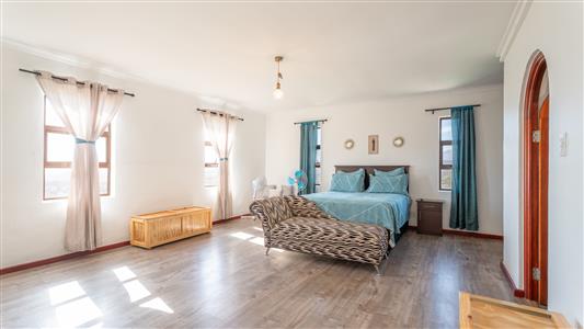 False - House For Sale in Firlands, Gordons Bay, Western Cape - M126777
