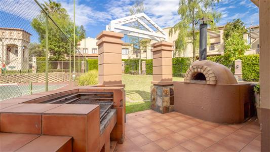 False - Townhouse Sold in Douglasdale, Sandton, Gauteng - M126795