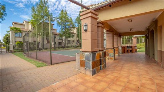 False - Townhouse Sold in Douglasdale, Sandton, Gauteng - M126795