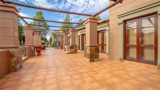 False - Townhouse Sold in Douglasdale, Sandton, Gauteng - M126795