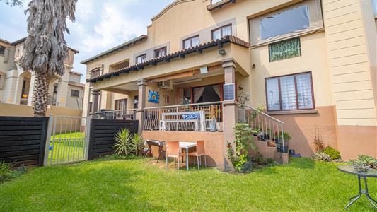 False - Townhouse Sold in Douglasdale, Sandton, Gauteng - M126795