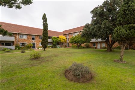 False - Apartment For Sale in Pinelands, Cape Town, Western Cape - M124099