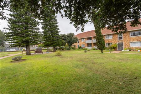 False - Apartment For Sale in Pinelands, Cape Town, Western Cape - M124099