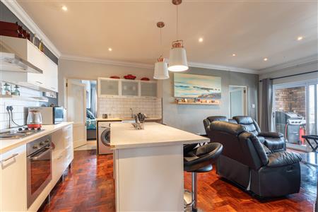 False - Apartment For Sale in Pinelands, Cape Town, Western Cape - M124099