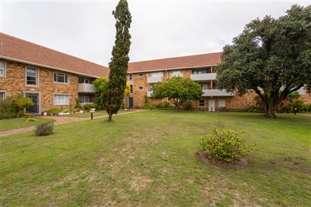 False - Apartment For Sale in Pinelands, Cape Town, Western Cape - M124099