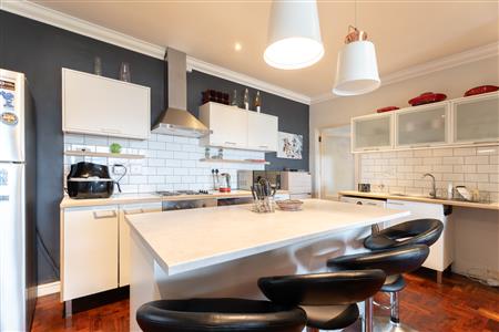 False - Apartment For Sale in Pinelands, Cape Town, Western Cape - M124099
