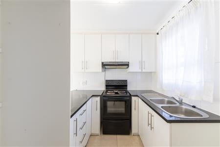 Apartment To Rent in Vredekloof East, Brackenfell, Western Cape - M126785
