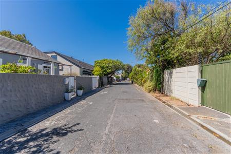 House Sold in Harfield Village, Claremont, Cape Town, Western Cape - M126794