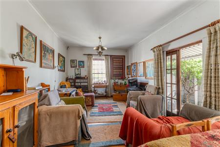 House Sold in Harfield Village, Claremont, Cape Town, Western Cape - M126794