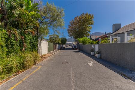 House Sold in Harfield Village, Claremont, Cape Town, Western Cape - M126794