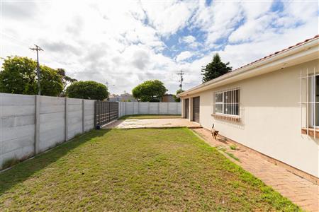 House Sold in Churchill Estate, Parow, Western Cape - M126802