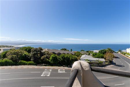 Apartment Unavailable in Plettenberg Bay Central, Plettenberg Bay, Western Cape - M126810