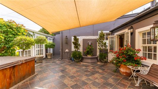 House For Sale in Villiersdorp, Western Cape - M126803