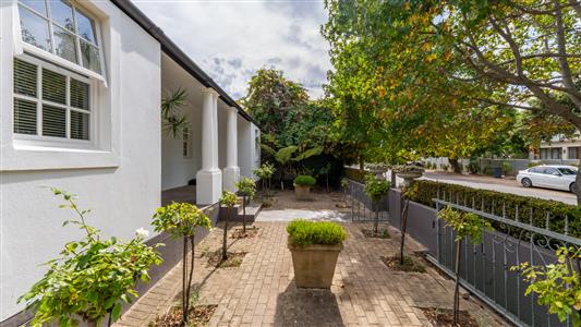 House For Sale in Villiersdorp, Western Cape - M126803