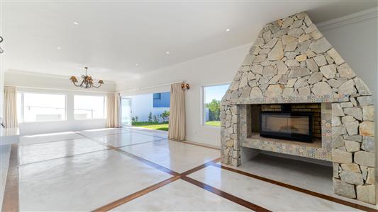 House For Sale in Whale Rock, Plettenberg Bay, Western Cape - M126804