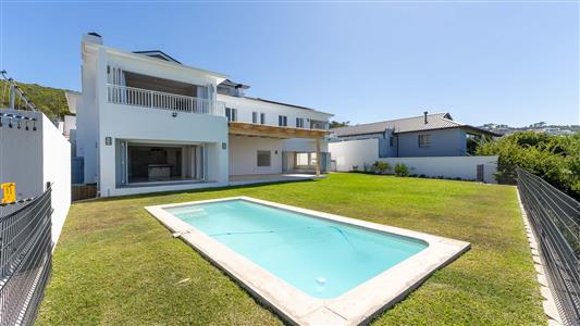 House For Sale in Whale Rock, Plettenberg Bay, Western Cape - M126804