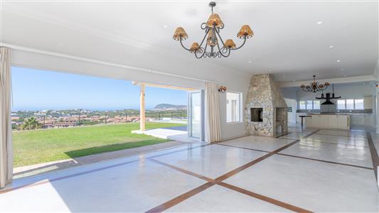 House For Sale in Whale Rock, Plettenberg Bay, Western Cape - M126804