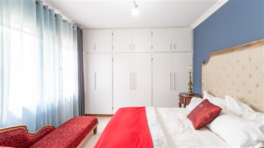 House For Sale in Villiersdorp, Western Cape - M126807